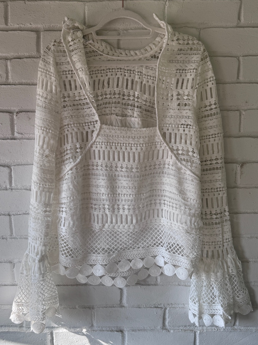 MINISTRY OF STYLE Wild Fox Lace Cut Bell-Sleeve Blouse - Womens 10 (AUS) 6 (US) - Picture 5 of 15
